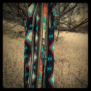 3 x 20 🌻aztec print blouse